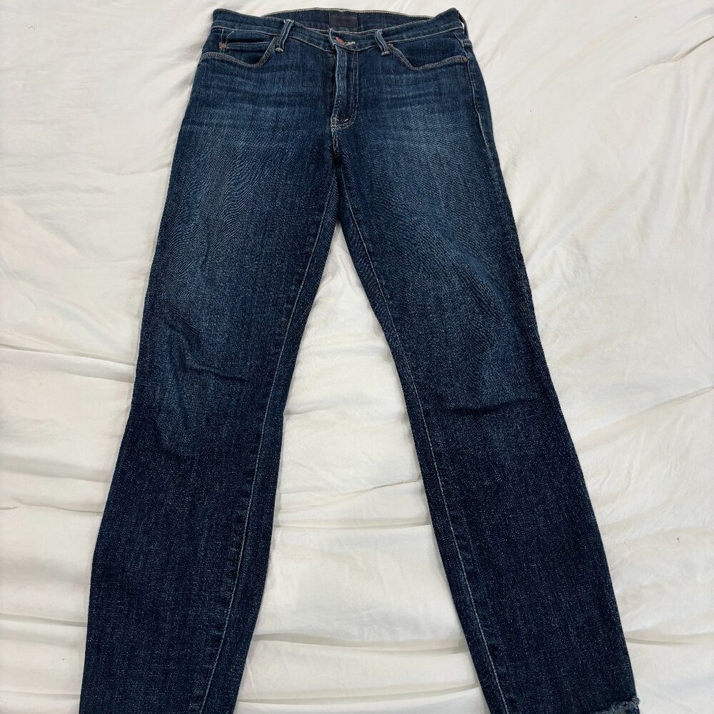 Mother Denim the stunner zip ankle step fray. Size 27